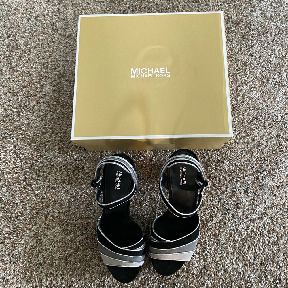 NEVER BEEN WORN michael kors heels
